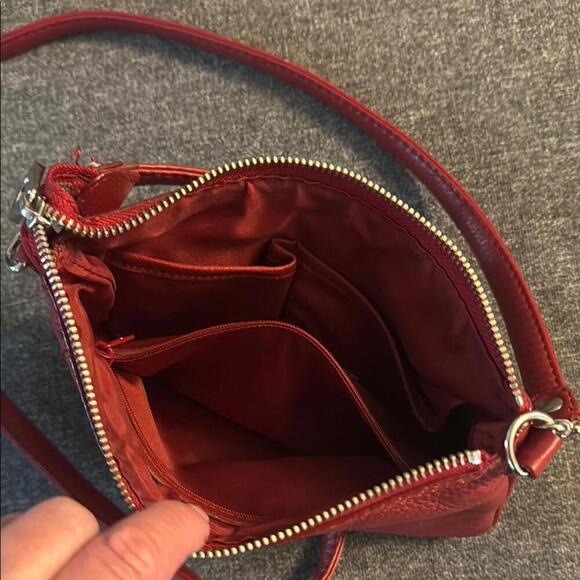 Pelle Studio Red Leather Crossbody Bag with Adjustable Strap Excellent condition - Picture 6 of 10